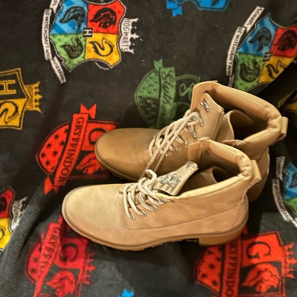 Steve Madden boots - Picture 3 of 4